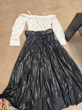 Worthington Black Pleated Faux Leather Maxi Skirt with Belt